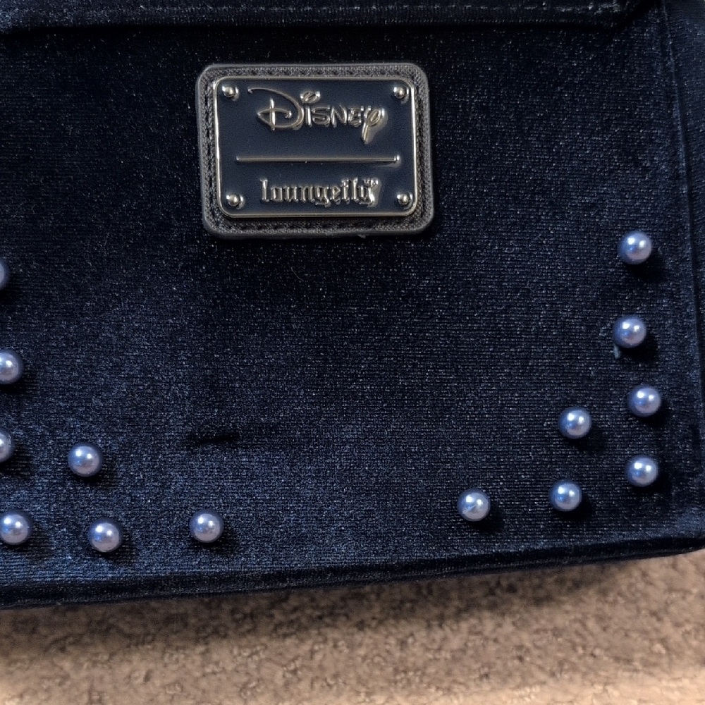 Loungefly Blue Minnie Mouse Velvet Crossbody Pearls Bag (Wallet Also In Closet) - Picture 5 of 12